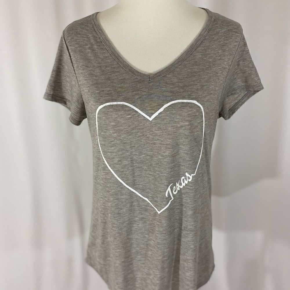 NWOT Heart Texas Graphic Tee Shirt